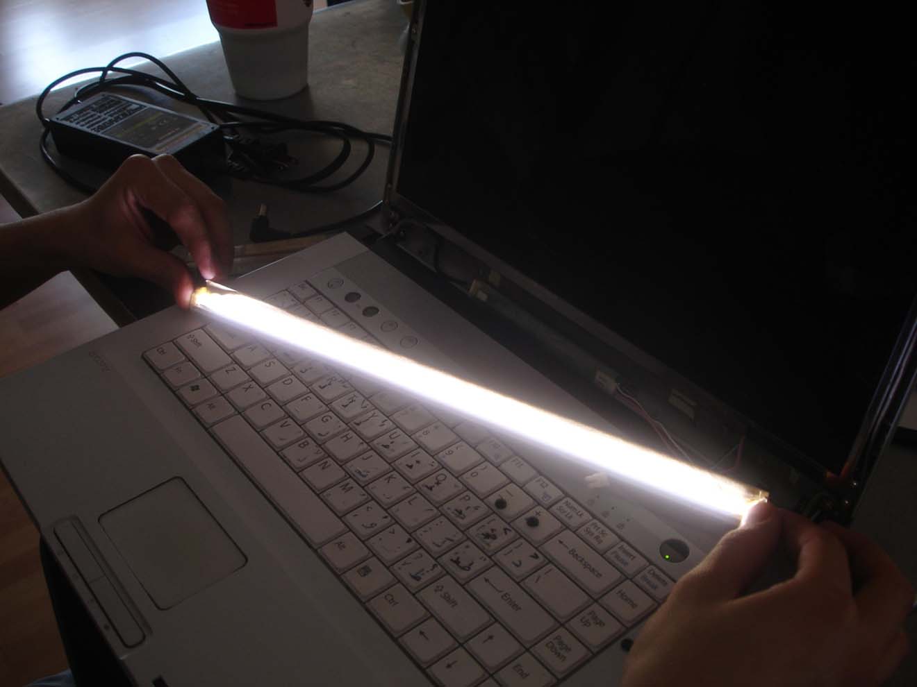 Замена и ремонт подсветки экрана ноутбука во Владимире